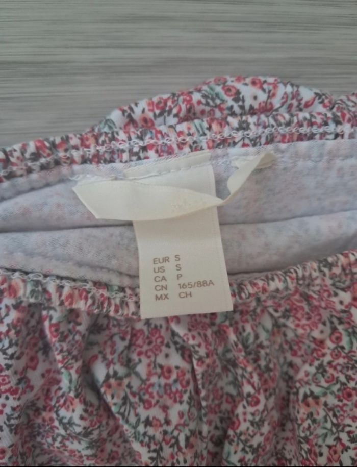 Robe à fleur h&m taille S - photo numéro 2