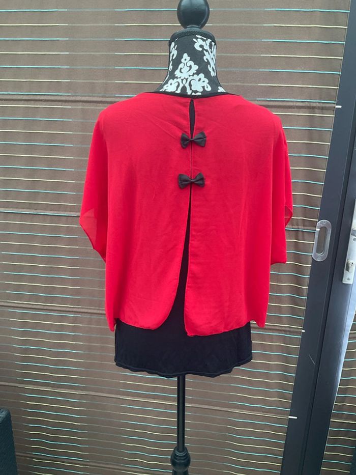 Blouse rouge et noire, papillon TU - photo numéro 2