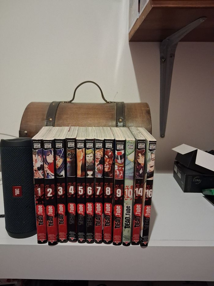 Manga Dead Tube DeadTube tome 1 à 10 + tome 14 et 16 et tome 8 et 10 collector jaquette réversible - photo numéro 2
