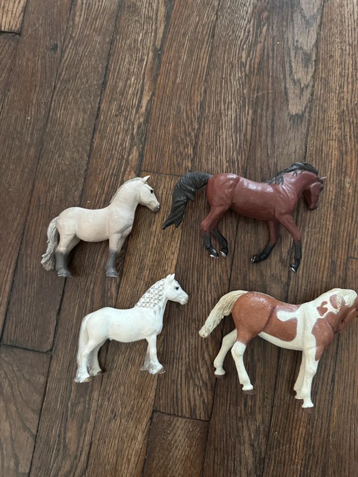 Lot 4 chevaux schleich Bon état - photo numéro 6