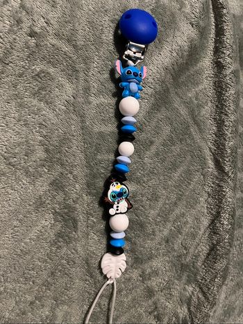 Attache tétine Stitch