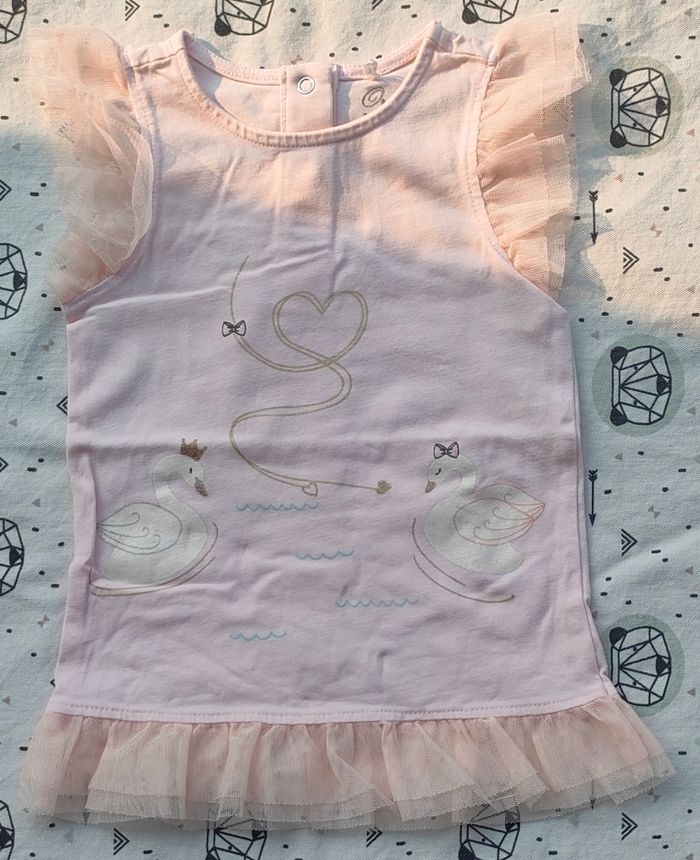 Jolie robe été taille 9 mois