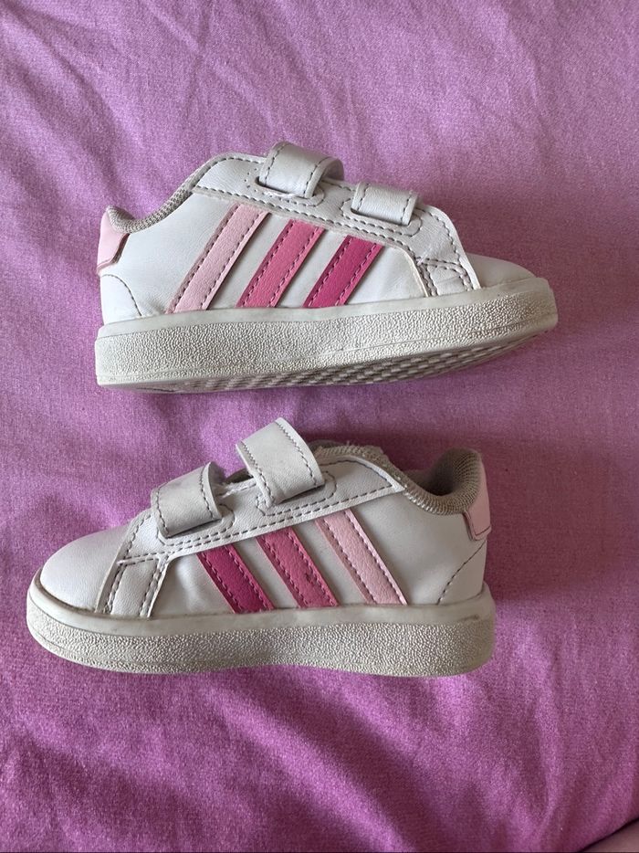 Baskets Adidas 20 - photo numéro 2