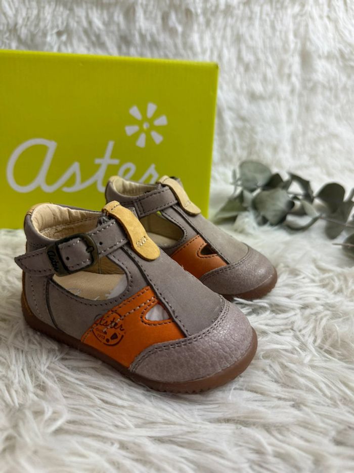 Paire de sandales Aster taille 18 - photo numéro 2