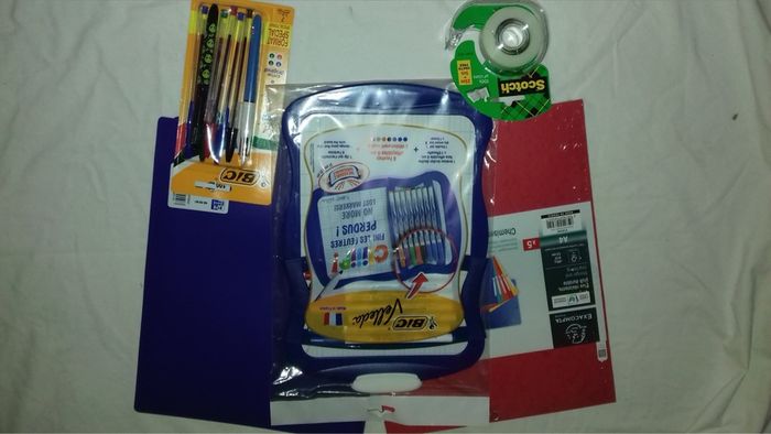 Lot Fournitures Scolaires 12€