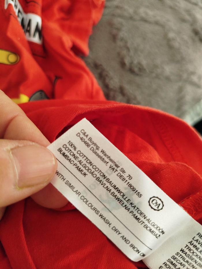 T- shirt Rouge pompier C& A 5 ans. - photo numéro 4