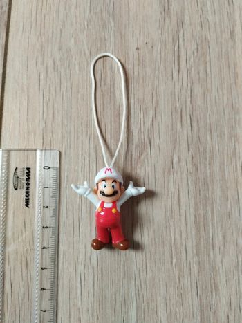 Mini figurine mario