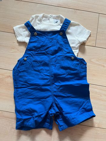 Ensemble t-shirt/salopette petit bateau 12M/74cm