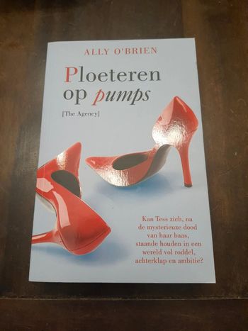 Boek Ploeteren op pumps(The Agency)