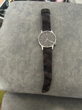 Montre Komono