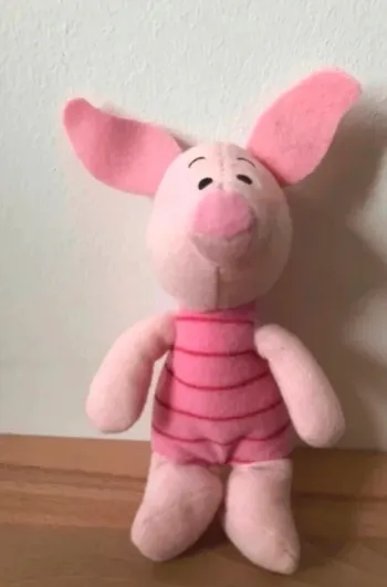 petite peluche disney porcinet rose hauteur 14 cm environ
