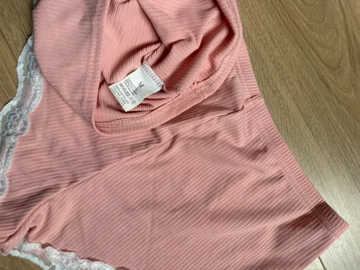 Ensemble pyjama rose dentelle M/38 - photo numéro 4