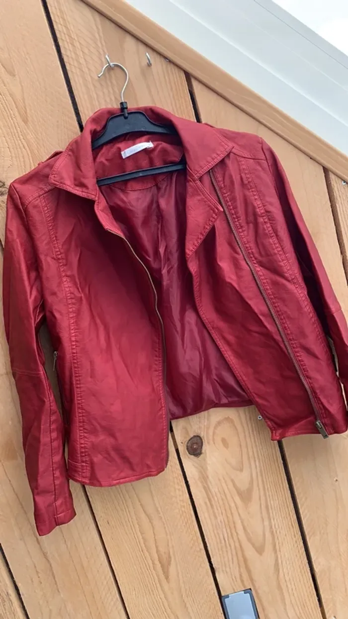 Veste simili cuir rouge