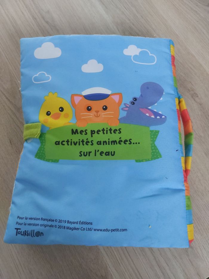 Livre tissu - photo numéro 2