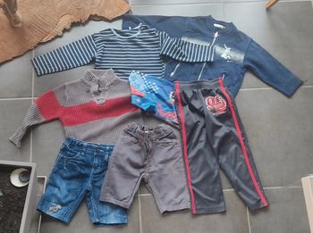 Lot de 7 vêtements garçon 4 ans