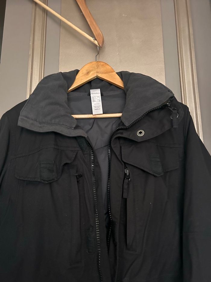 Blouson noir à capuche chaud 🥵 doublé matelassé Décathlon taille M état comme neuf