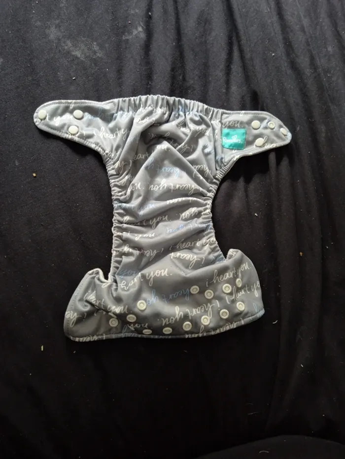 Couche lavable bébé marque pampers - photo numéro 4