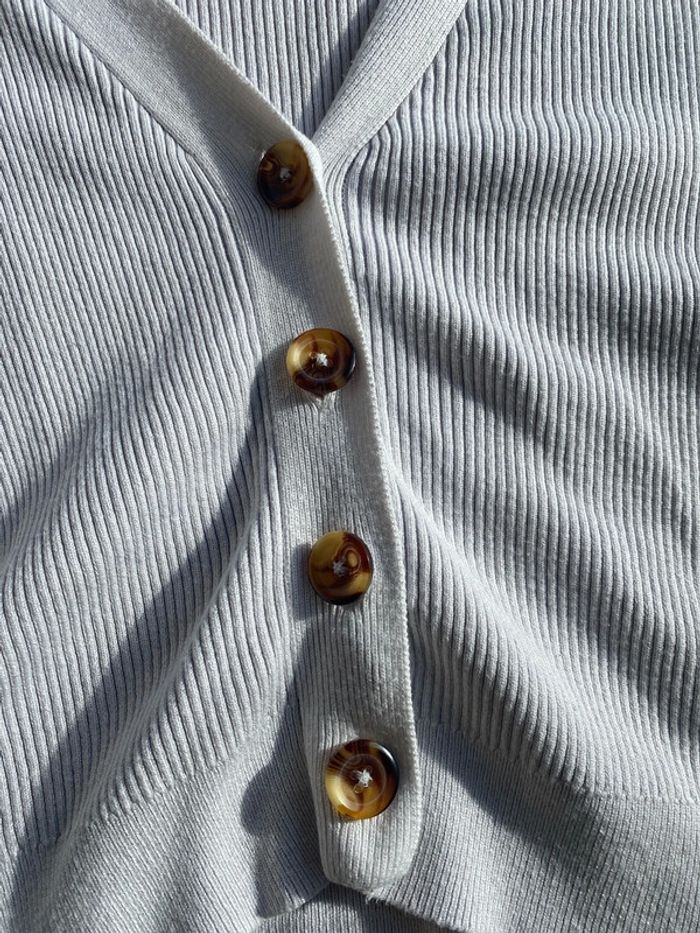 Petit gilet fille taille 14 ans - photo numéro 3