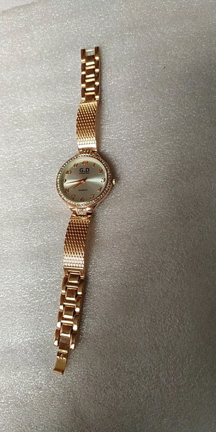 Montre doré Giorgio & Dario G&D - photo numéro 2