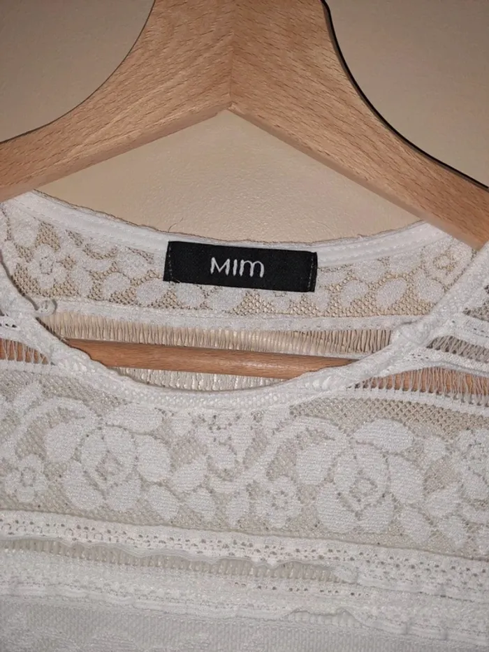 Haut femme blanc doublé dentelle mim tbe XS étiquette coupée - photo numéro 4