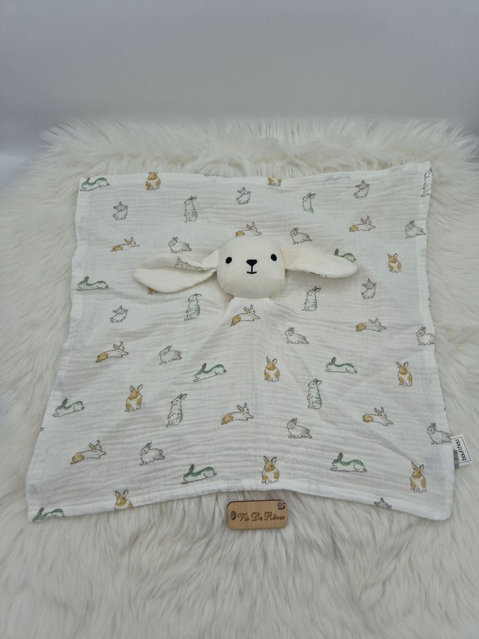 Doudou plat lange Lapin Mouton blanc motifs Bout’Chou Monoprix - photo numéro 2