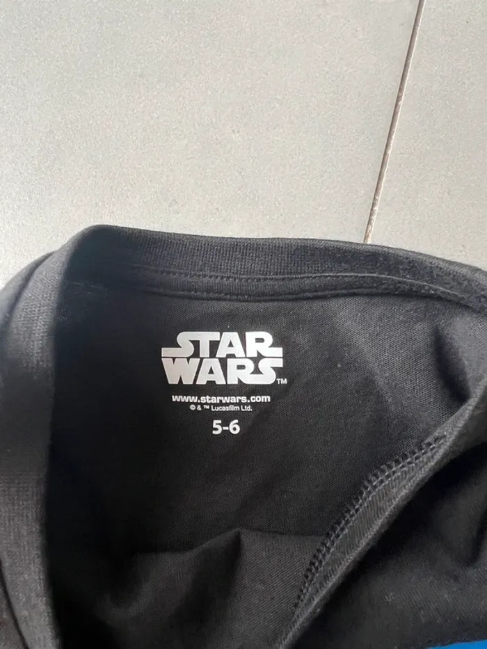 T shirt star wars 5/6 ans neuf - photo numéro 2