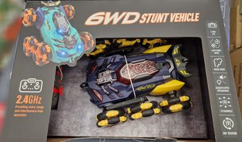 Voiture télécommandé 6 roues