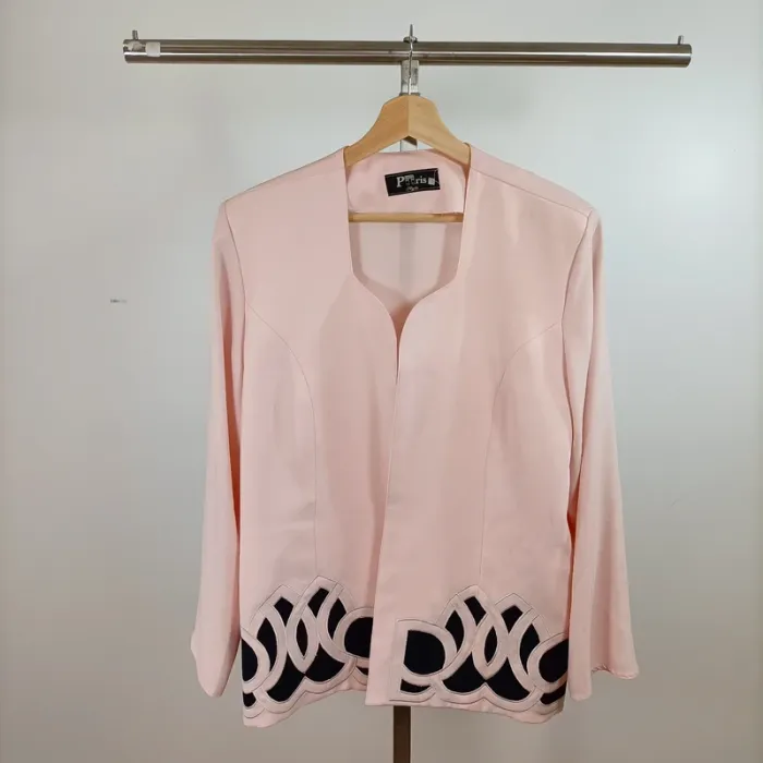 Veste élégante rose poudré Paris Style détails noirs bas de veste manches longues taille 44 A1476