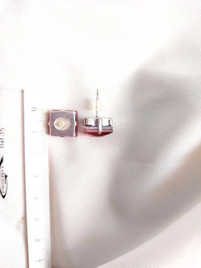 Boucle d'oreilles puces strass rouge - photo numéro 5