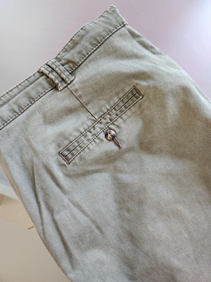 Jean Regular Fit de couleur Kaki de marque Kiabi et de taille 46 - photo numéro 2