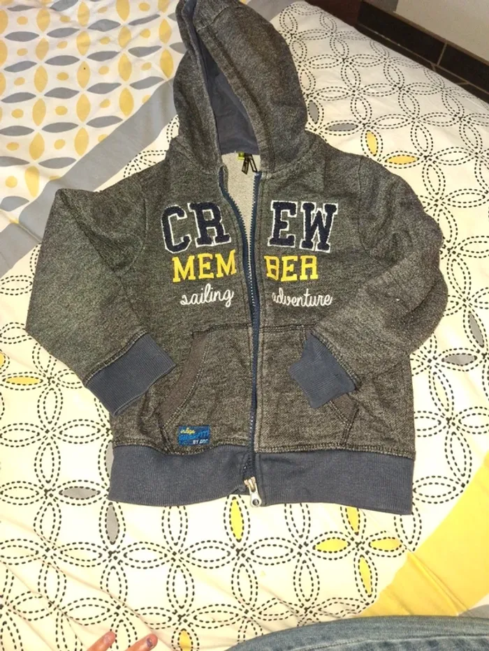 Sweat à capuche 6 ans