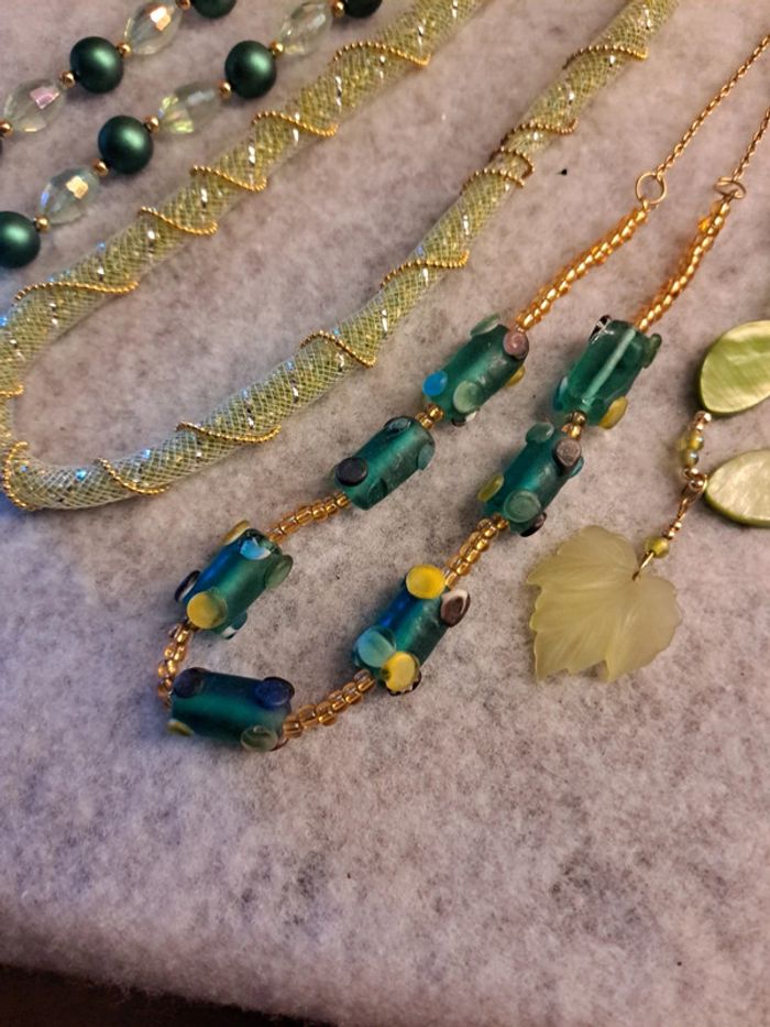 Lot de colliers vert clair vert foncé et doré - photo numéro 6