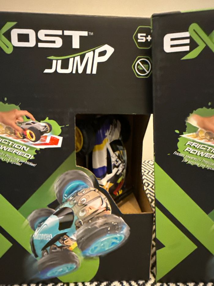 Silverlit - Exost Jump, lot de 3 petites voitures à friction - photo numéro 2