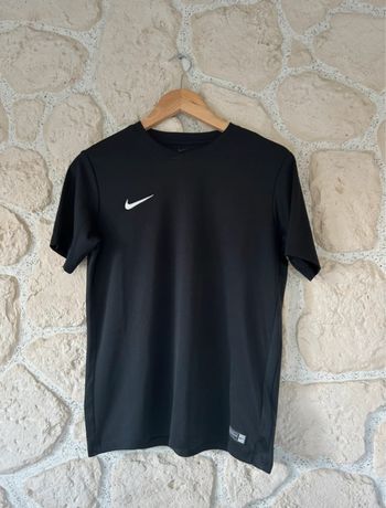 T-shirt Nike