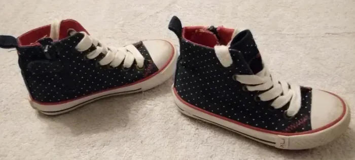 Chaussures basket Okaïdi taille 25 (réf perso 20)(familleac72) - photo numéro 4