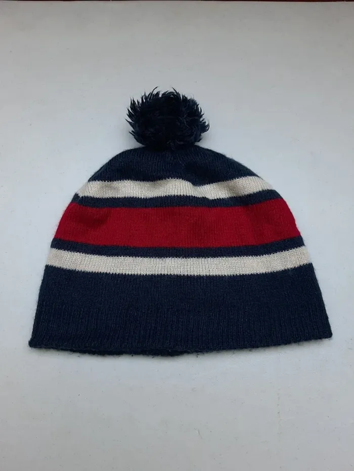 Bonnet pompon