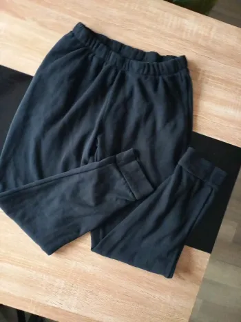 Jogging noir T38