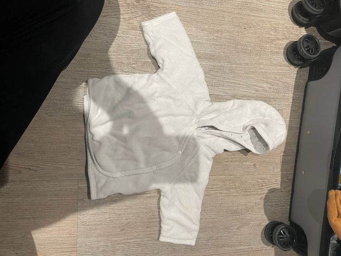Gilet épais taille 3 mois