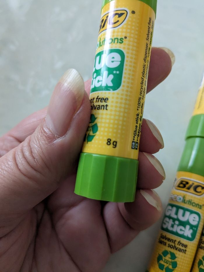 Lot de 11 bâtonnets de colle Bic  blanche sans solvant Glue Stick. 8grs - photo numéro 5
