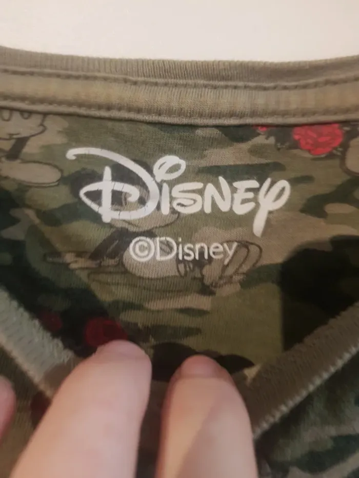 T-shirt disney mickey taille M - photo numéro 2