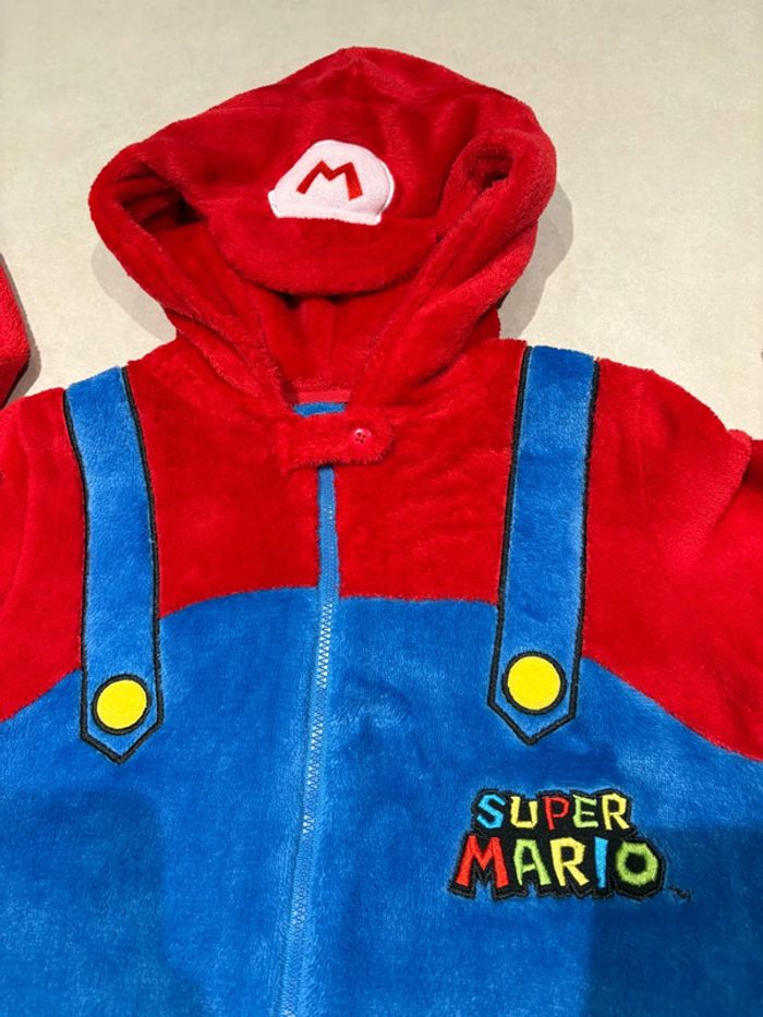 Combinaison avec capuche super Mario Nintendo taille 8 ans toute douce neuve - photo numéro 2