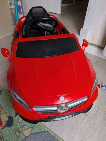 Voiture électrique enfant  Audi