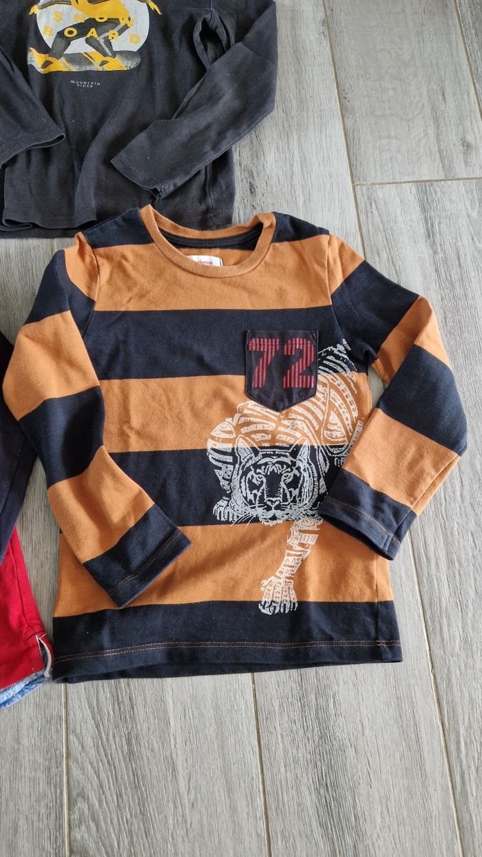 Lot de 2 polos léger et 2 sous pulls, 6 ans - photo numéro 3
