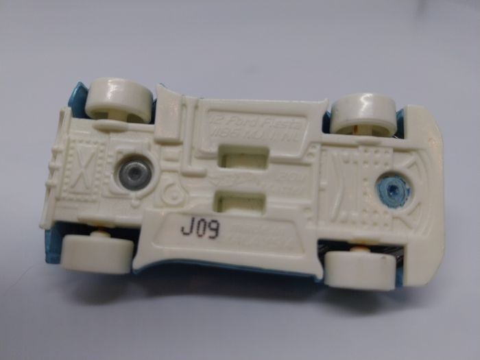 Hot Wheels '12 Ford Fiesta 2016 - photo numéro 4