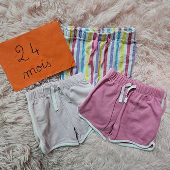 Lot shorts bébé
