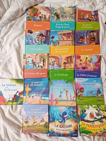 Lot 16 livres collection Hachette Jeunesse