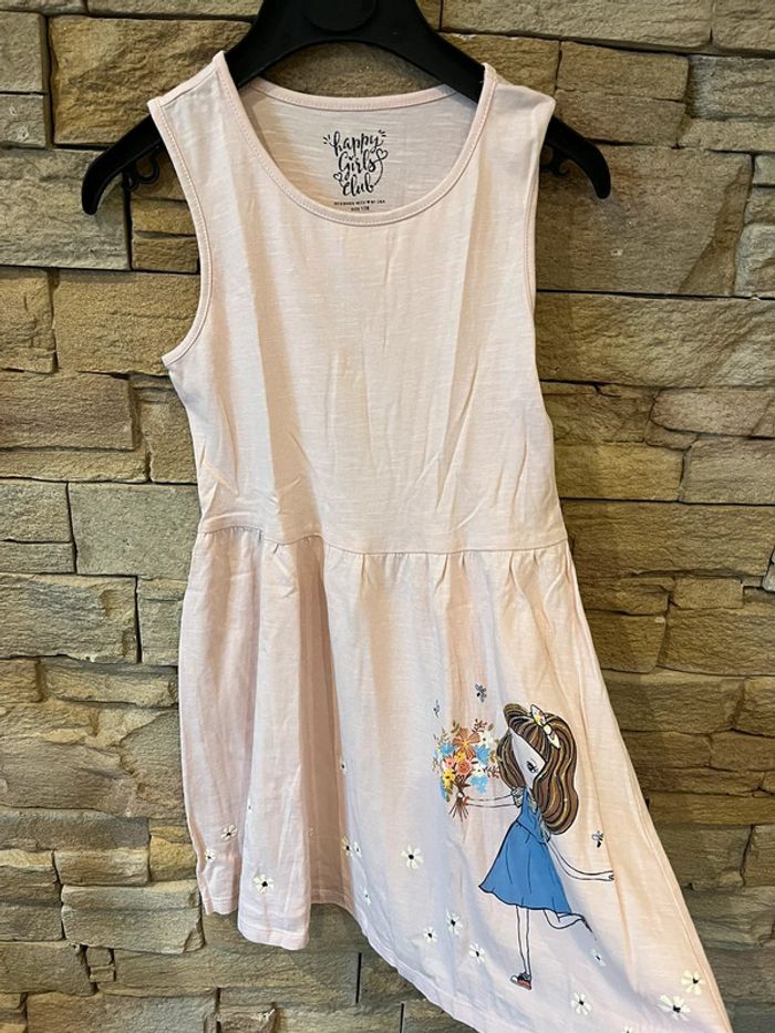 Jolie robe 8 ans parfait état