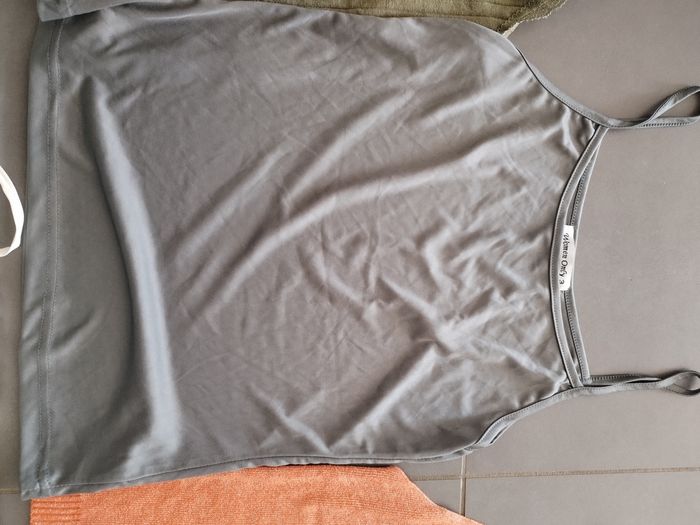 Hauts débardeurs top court femme taille M - photo numéro 10