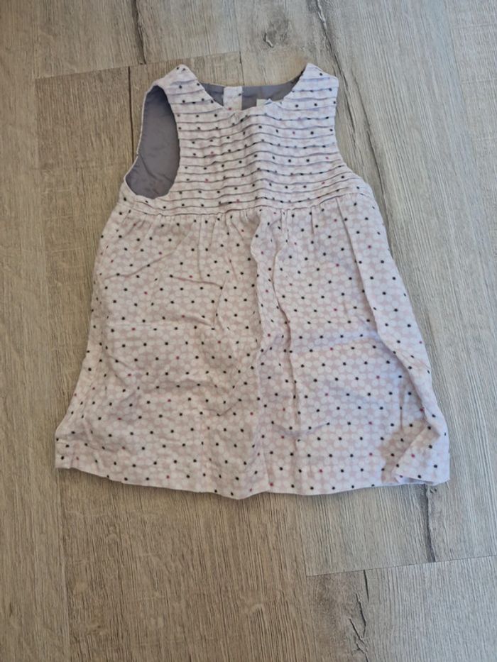Robe bébé fille.