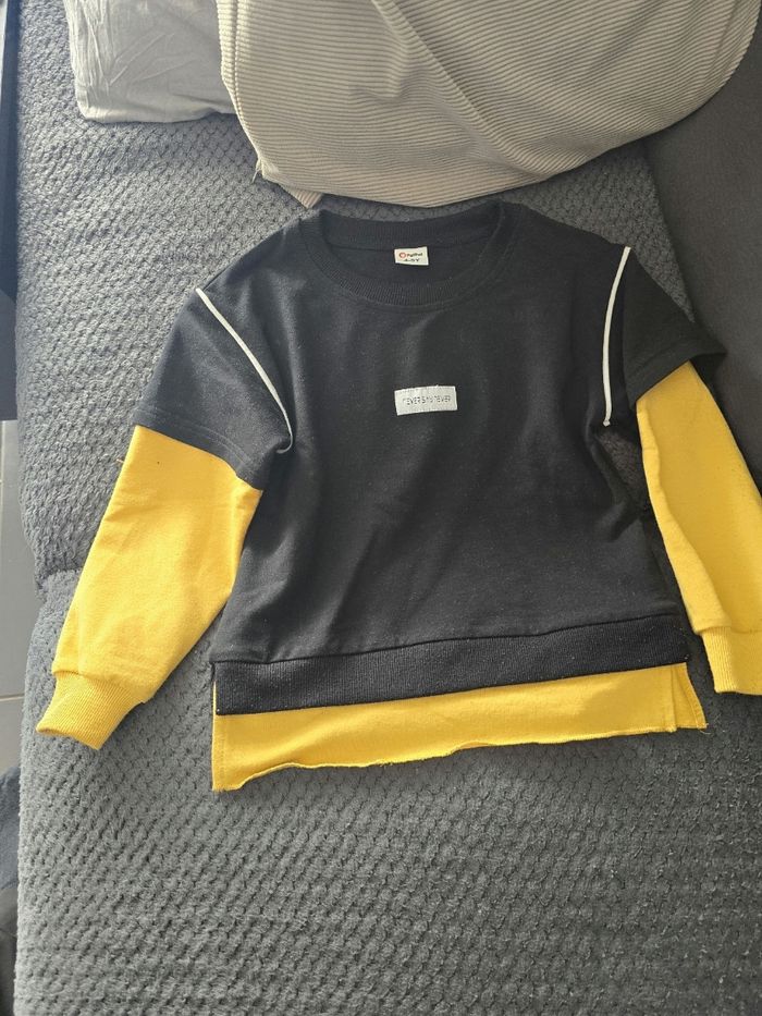 Sweat-shirt